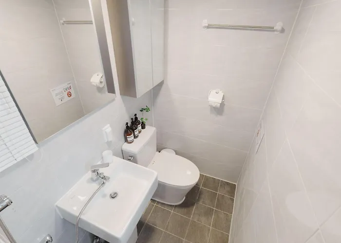 Apartamento 홍대입구역, 홍대, 방 3개 욕실 2개, 침구, 10인 숙소, 넓은 거실, 가족여행, 세탁건조기, 평지
