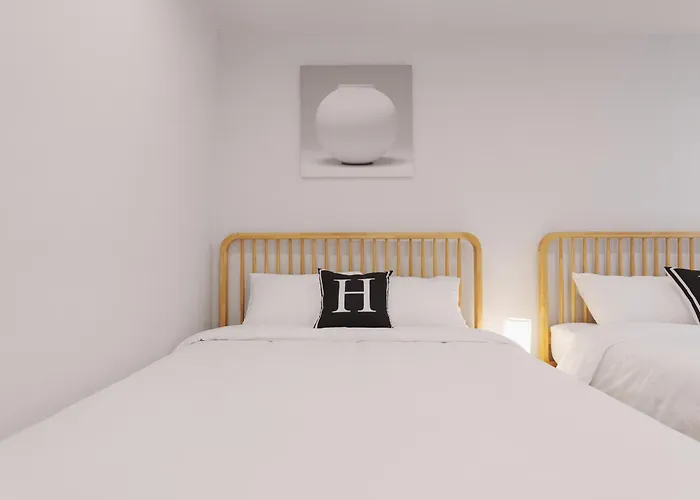 Apartamento 홍대입구역, 홍대, 방 3개 욕실 2개, 침구, 10인 숙소, 넓은 거실, 가족여행, 세탁건조기, 평지 *